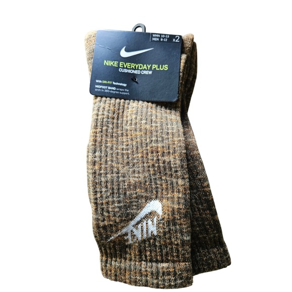 Nike Everyday Plus Cushioned Crew Socks, Dri-FIT Technology, Large - Picture 1 of 2